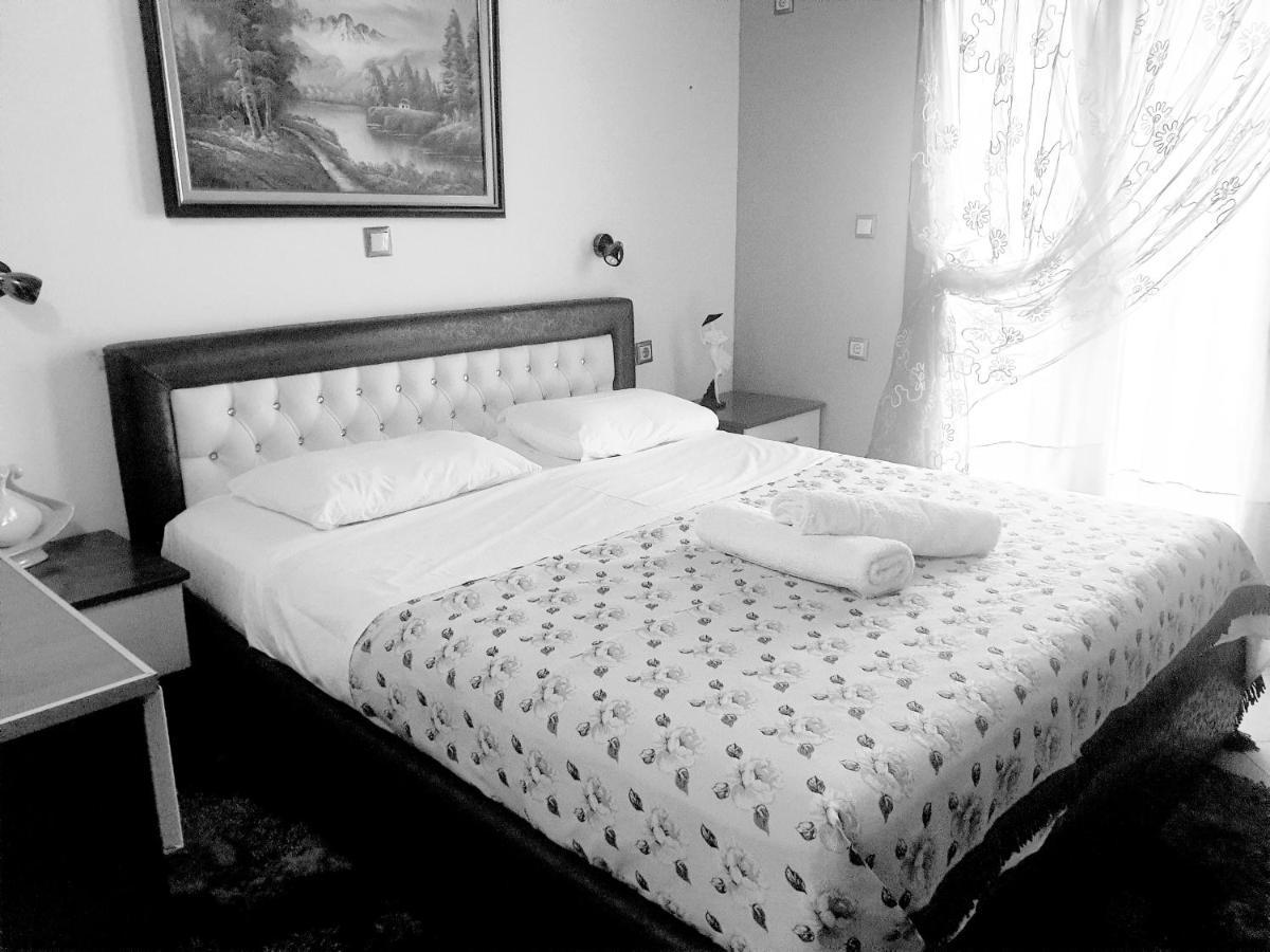 Apartment Rina Саранде Екстериор снимка
