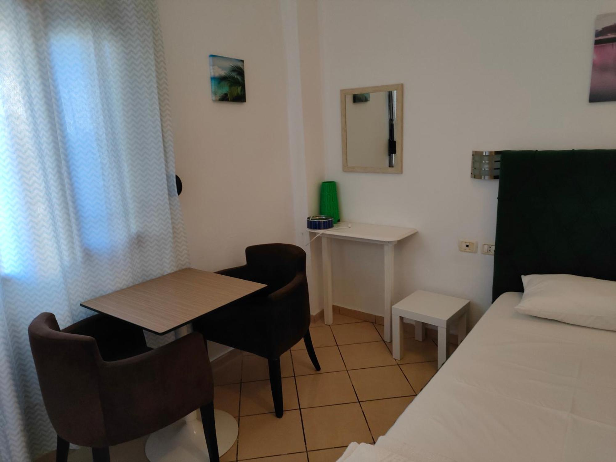 Apartment Rina Саранде Стая снимка